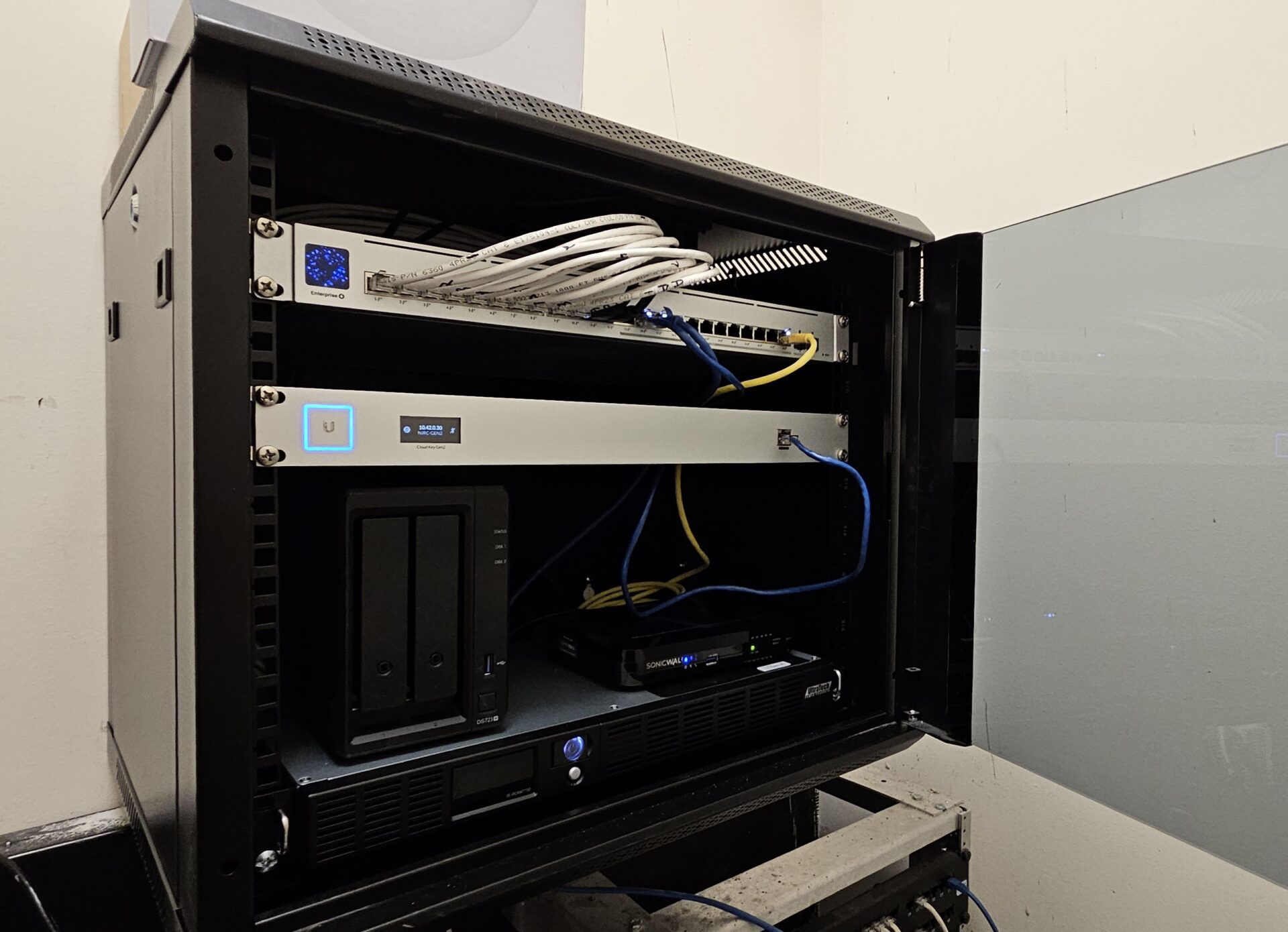 Data Rack Jan